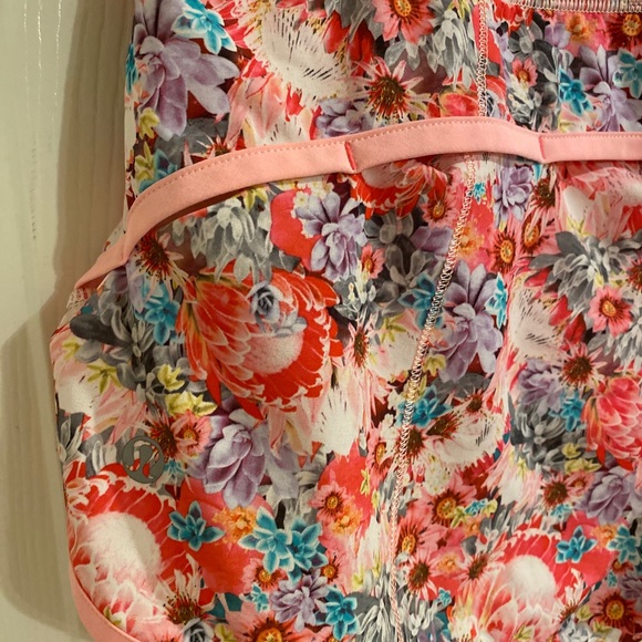 Lululemon Speed Short Flowabunga Bleached Coral 6 - Picture 3 of 7